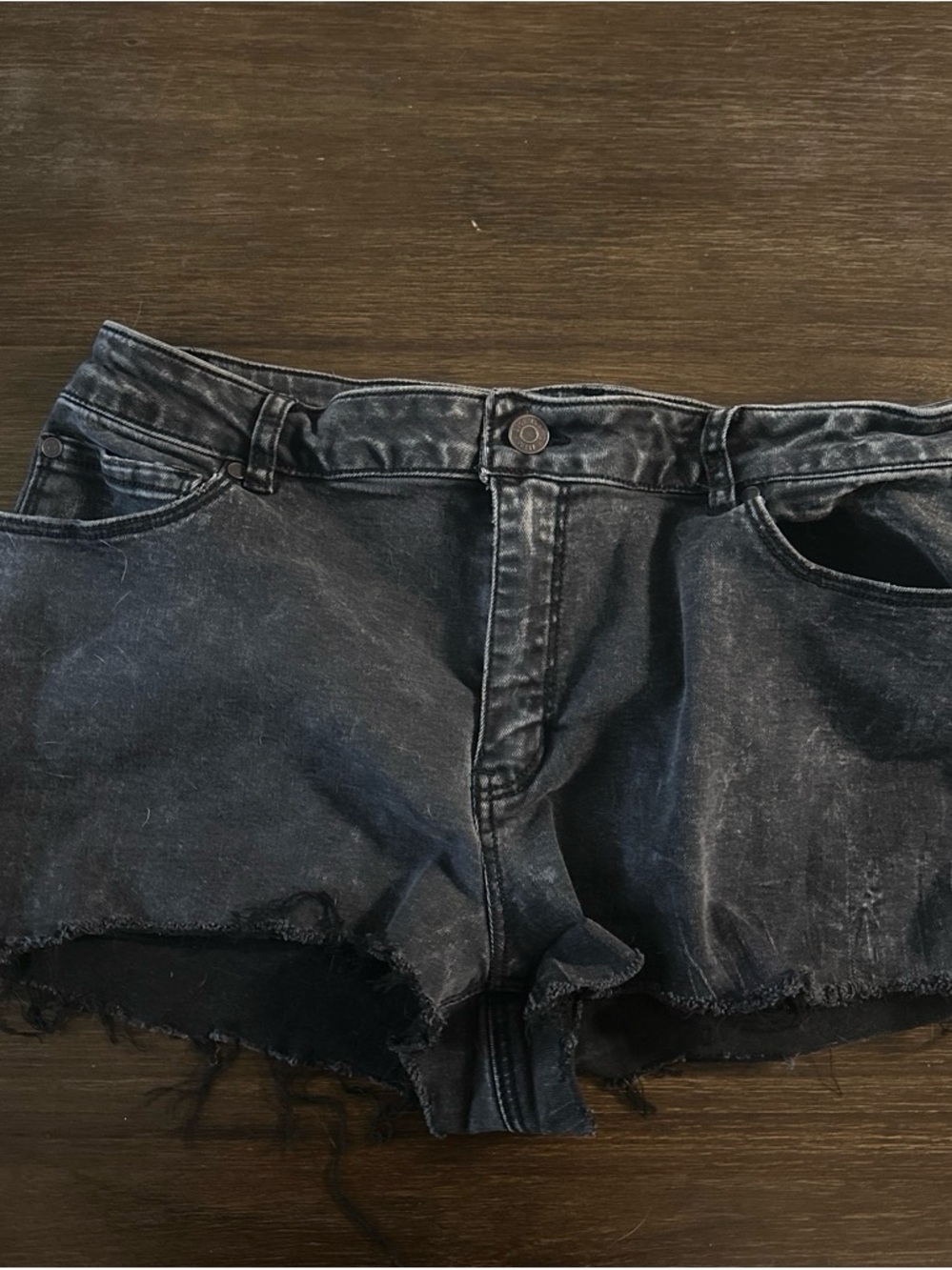 Denim&Co Black Washed Frayed Hem Jean Shorts